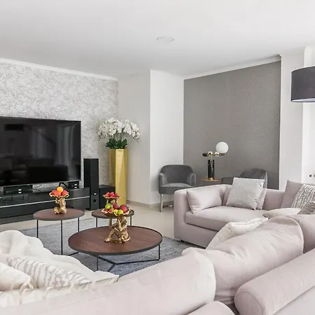 Quinta Da Serra - - Heated Pool, Jacuzzi Вилла *